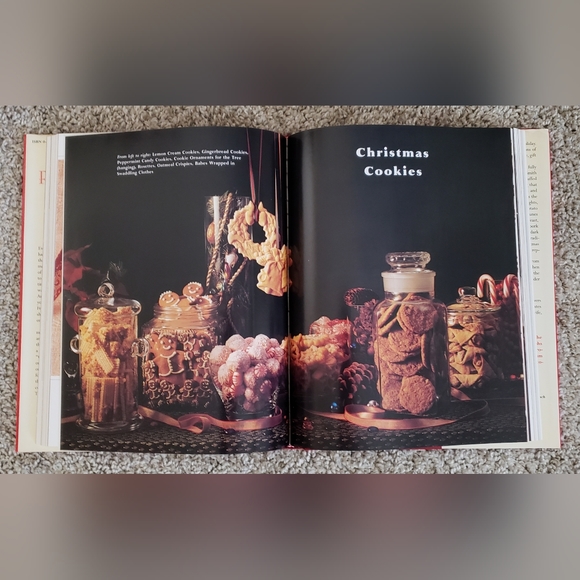 NWOT THE FRUGAL GOURMET CELEBRATES CHRISTMAS COOKBOOK - Picture 7 of 10